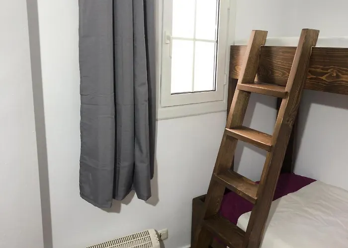 Plaza Andalucia Edificio Dornajo 215 *