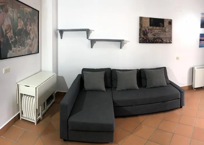 Plaza Andalucia Edificio Dornajo 215 *